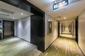 Unclassified image, 5 of 19, button - GreenTree Inn Smart Choice Hotel (Beijing West Railway Station north square) (Beijing)
