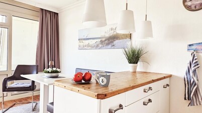 Vacation cottage Ameland for up to 5 people - pets welcome, close to the beach