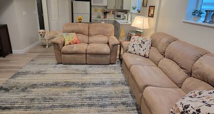 Quiet, cozy, well-lit basement studio in a peaceful Coeur d'Alene neighborhood