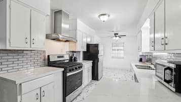 Microwave, oven, stovetop, dishwasher