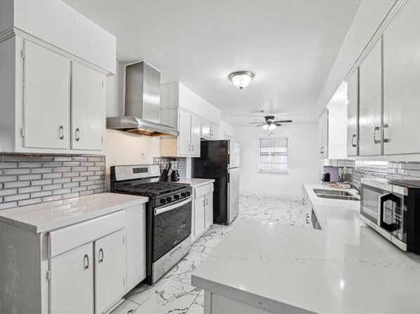 Microwave, oven, stovetop, dishwasher