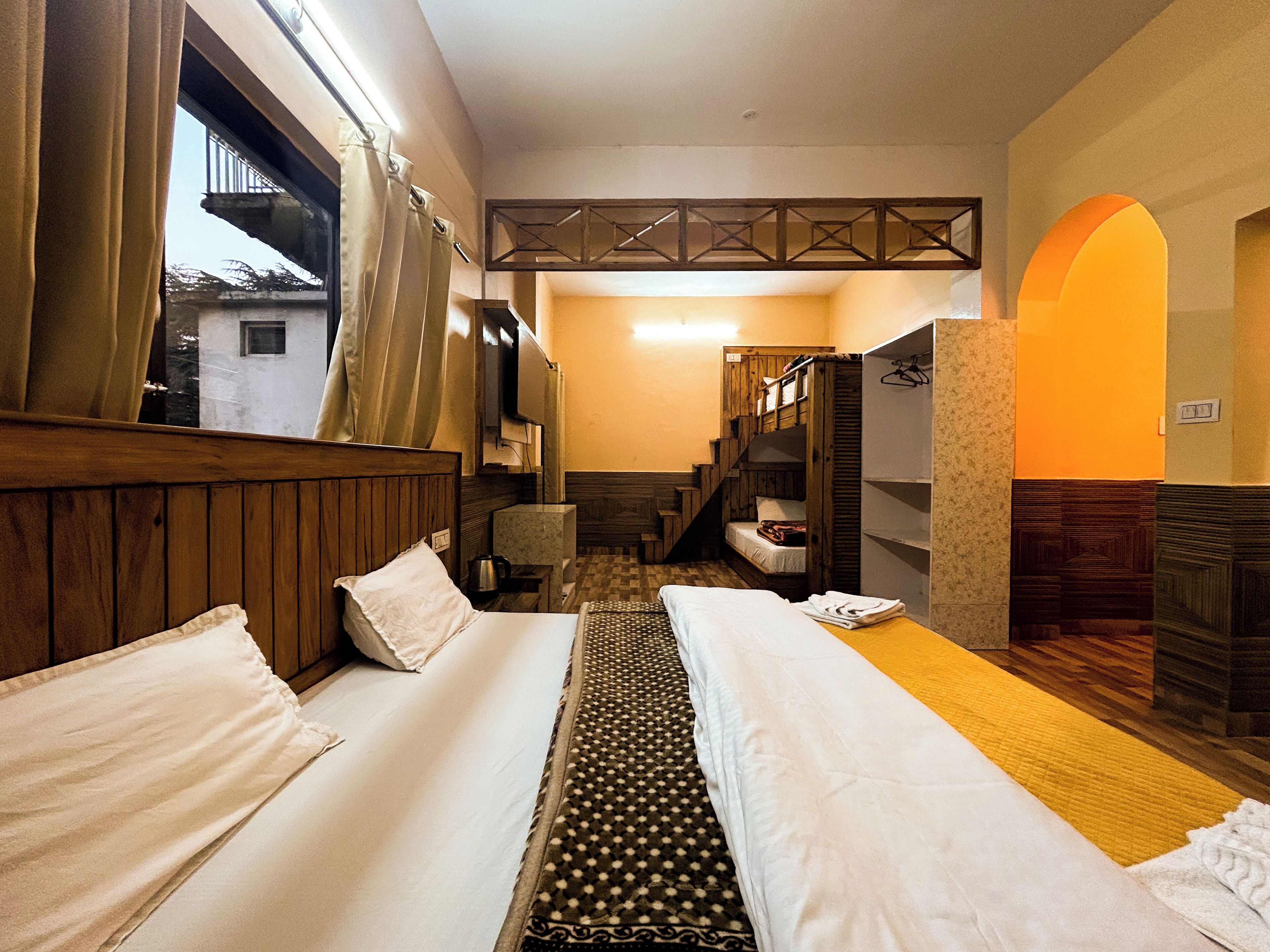 Free WiFi, bed sheets