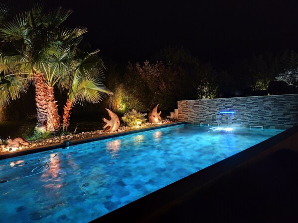Outdoor pool, a heated pool