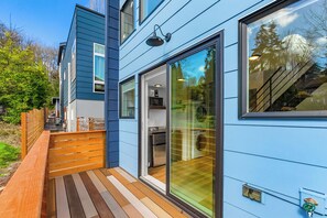 Apartamento, 1 cama de casal, cozinha americana | Sacada