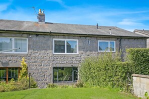Exterior - Faulds Crescent Lodge | Grampian Lettings (Aberdeen)