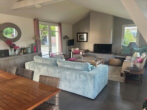 Living area - Family house in Quimiac near the beach with swimming pool (Mesquer)