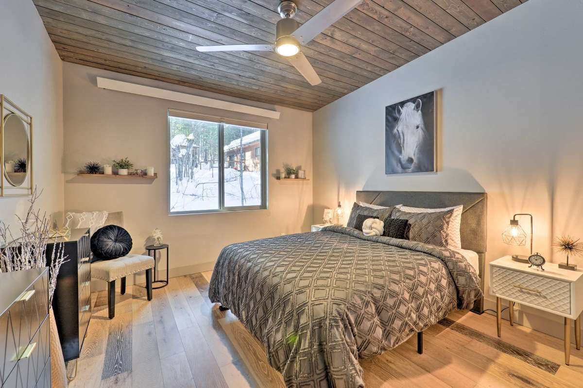 3 Schlafzimmer, Schreibtisch, Bügeleisen/Bügelbrett, kostenloses WLAN