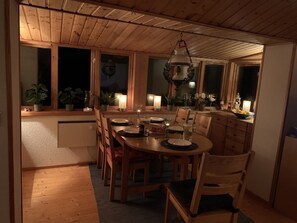Dining - Secluded gem on an island in the Stockholm archipelago, forest plot and private jetty, (Ingarö)
