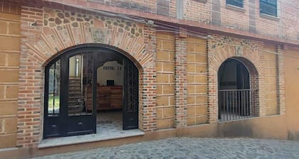 HOSTAL 38