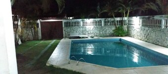 House on Itaparica Island in a gated community. Ideal for families, groups of friends