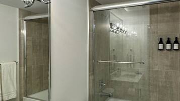 Suite, 2 habitaciones | Baño
