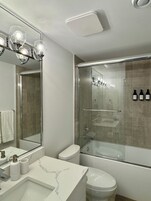 Suite, 2 habitaciones | Baño