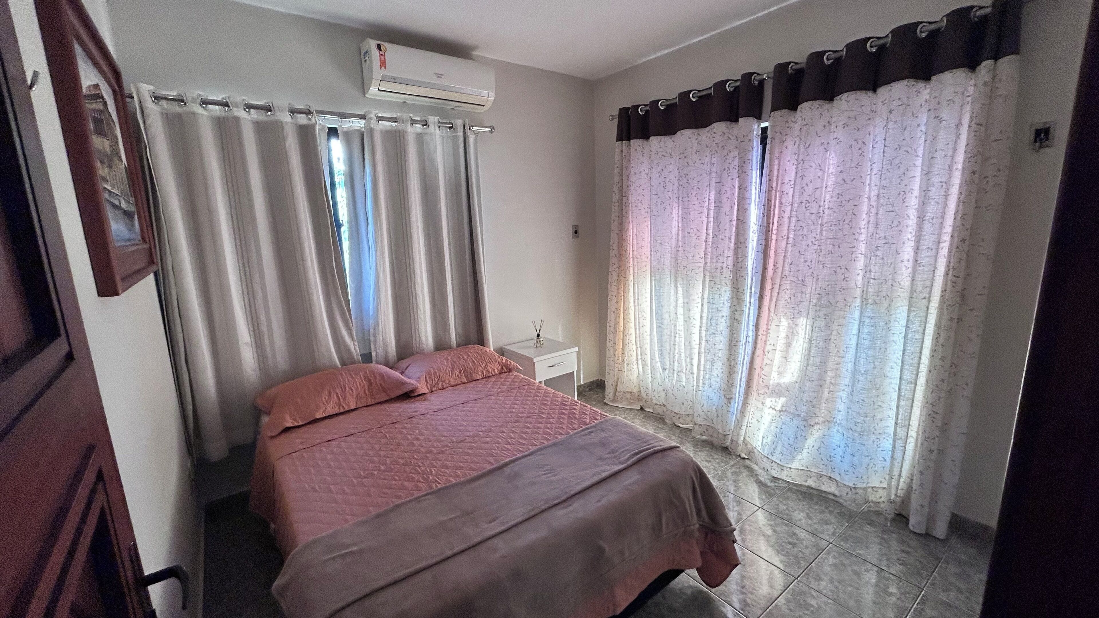 3 chambres, Wi-Fi gratuit, draps fournis