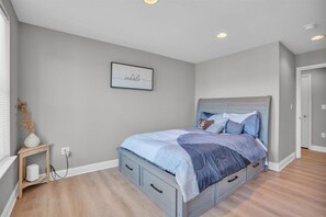 3 Schlafzimmer, Bügeleisen/Bügelbrett, WLAN, Bettwäsche
