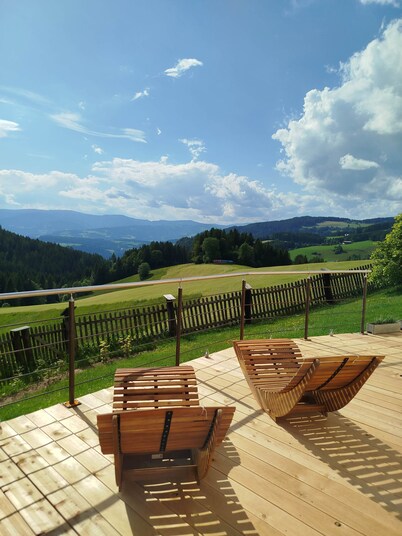 Vacation home with panoramic sauna, free e-bike rental & space for 6 people!