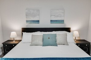 6 Schlafzimmer, Schreibtisch, WLAN