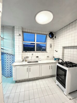 Microwave, oven, stovetop