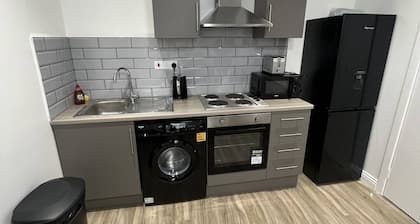 Near LFC & City | Budget | LongTerm | Free Parking