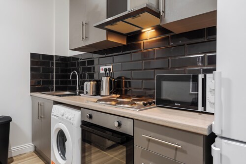 Ideal Work Trips | Washer | SofaBed | Free Parking