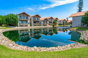 Apartamento, varias camas (Our House at the Beach Lake House - C) | Exterior