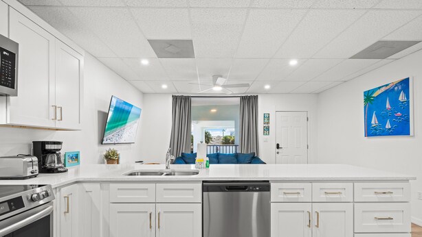 Condo, Multiple Beds (Mallory Squared- Unit B) | Private kitchen - Mallory Squared- Unit B (Siesta Key)