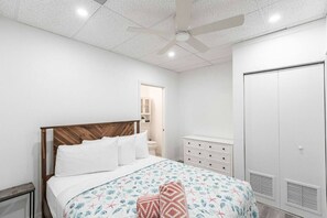 Condo, Multiple Beds (Mallory Squared- Unit A) | 2 bedrooms, free WiFi - Mallory Squared (Siesta Key)