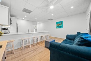 Living area - Mallory Squared (Siesta Key)