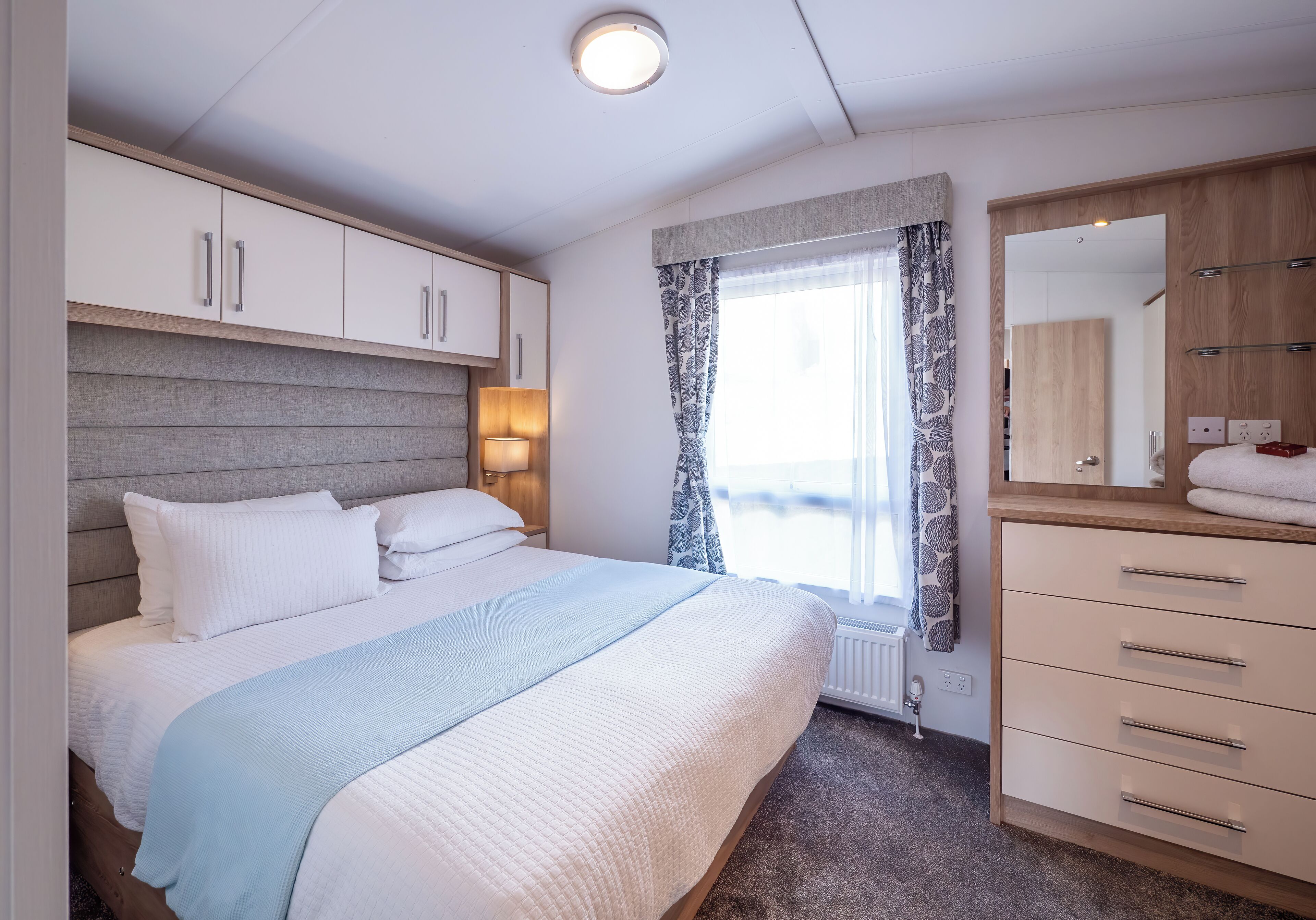 2 chambres, fer et planche à repasser, lit parapluie, Wi-Fi gratuit