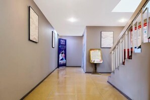 Interior - Ruglu Hotel (Shanghai Qingpu New City Subway Station Branch) (Shanghai)