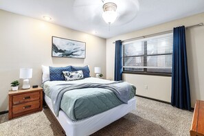 2 bedrooms, iron/ironing board, travel cot, free WiFi