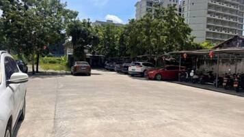 ๋ก๋น ๋ผ์ด์ง