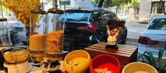 Vienna Hotel (Qingyuan City Plaza Lianjiang Road)