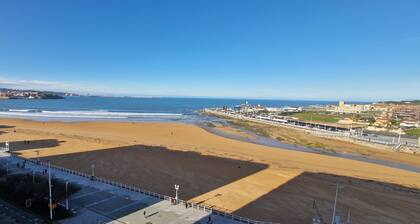 Spectacular apartment in first line of beach