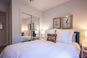 3 soverom, strykejern/-brett, wi-fi (inkludert) og sengetøy