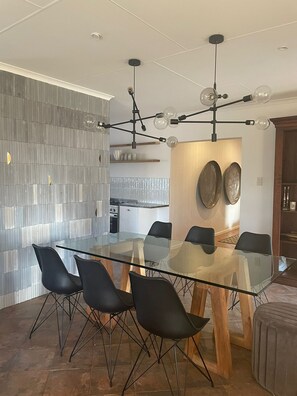 Dining - Cipresso guesthouse in Bashewa (Bashewa)