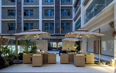 Rezen Hengbang Mingyu Hotel (Wenxing Building)