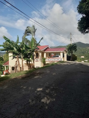 Shared Dormitory, 1 Bedroom, Balcony, Garden View | Front of property
