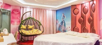 Pebble Motel (Shanghai Gucun Park Jutai Road)