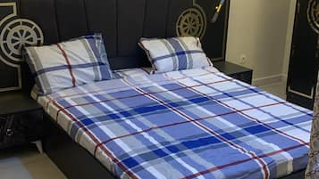 2 bedrooms, WiFi, bed sheets