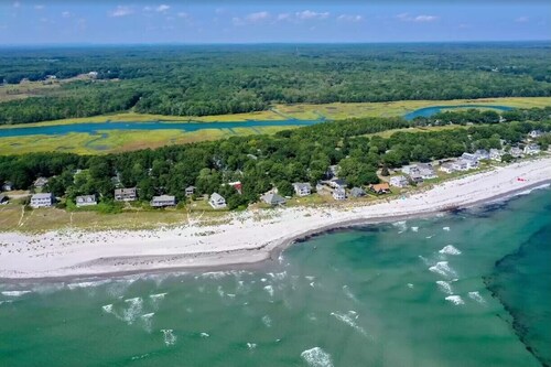 Goose rocks beach! Dock & River views!