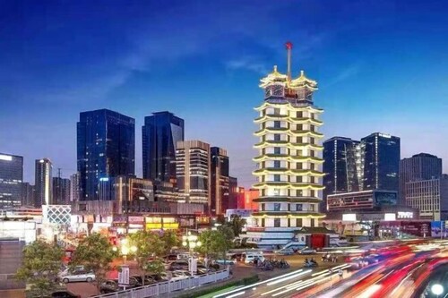 Future Yiju Shanghui Hotel (Zhengzhou Manhadun Yanzhuang Metro Station)
