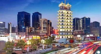 Future Yiju Shanghui Hotel (Zhengzhou Manhadun Yanzhuang Metro Station)