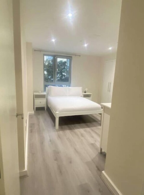 2 bedrooms, iron/ironing board, travel cot, free WiFi