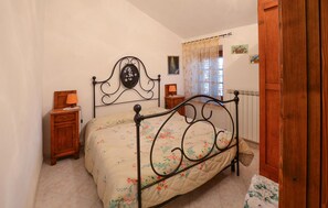 3 bedrooms, iron/ironing board - 3 bedroom nice home in Gallicano (Gallicano)