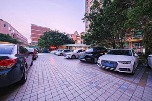 Khuôn viên nơi lưu trú