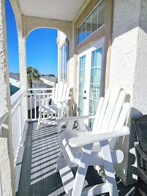 Property grounds - You, Me, & The Sea! (Panama City Beach)