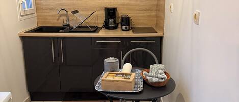 Microwave, stovetop