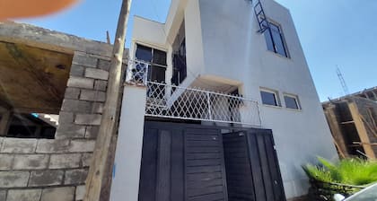 Spacious 5-bedroom house in fabulous Bishoftu with Lake view