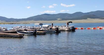Cozy Cabin -backs to forest, close to fishing
