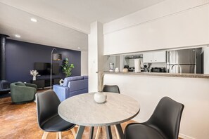 Dining - Comfy King Suite Getaway | Sleeps 4 | Pool, Prkg (Austin)